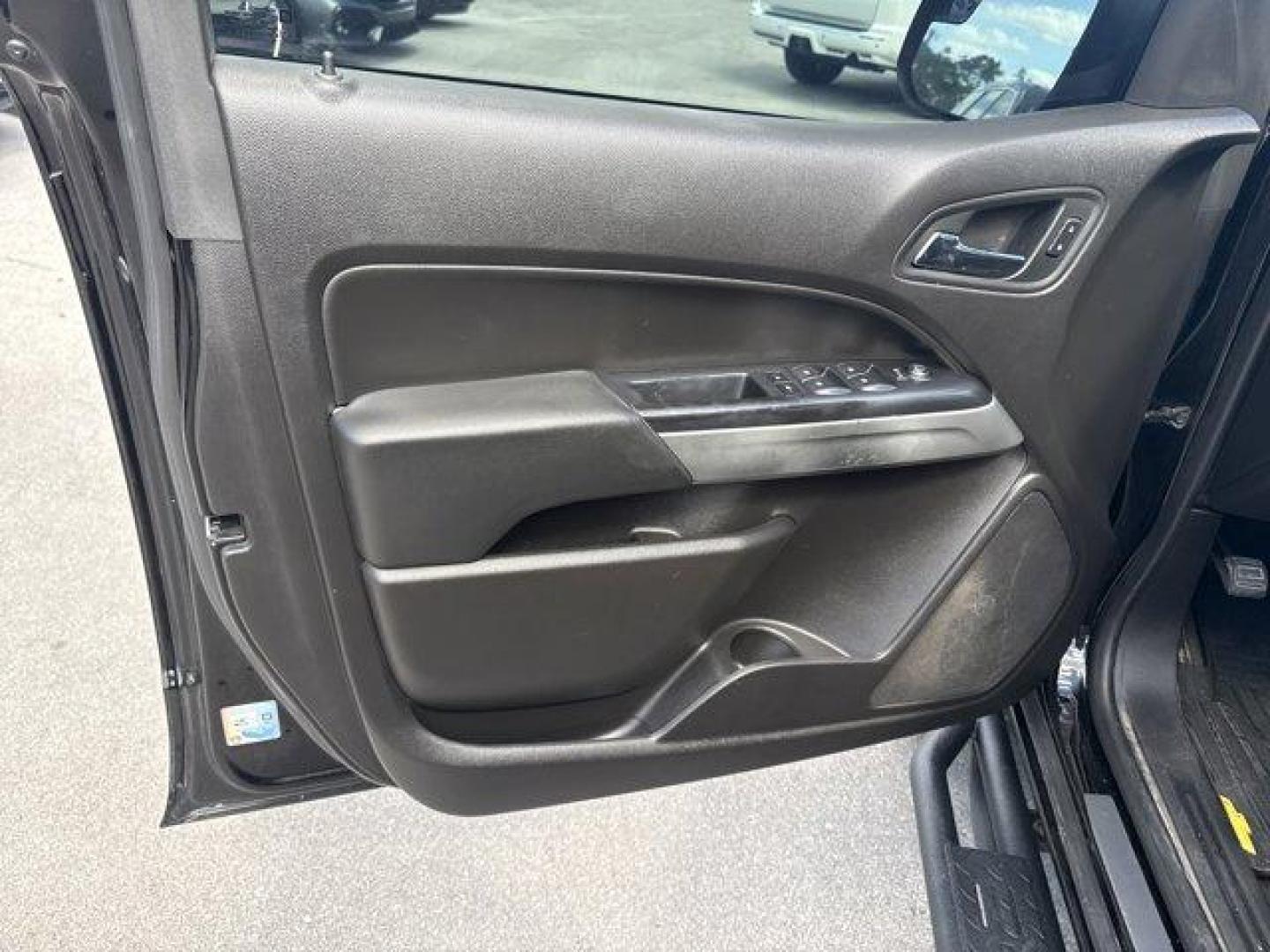 2016 Black /Jet Black Chevrolet Colorado (1GCGSCE32G1) with an 6 3.6L engine, Automatic transmission, located at 27610 S Dixie Hwy, Homestead, FL, 33032, (305) 749-2348, 25.510241, -80.438301 - KBB.com Best Resale Value Awards. Boasts 26 Highway MPG and 18 City MPG! This Chevrolet Colorado delivers a Gas V6 3.6L/217 engine powering this Automatic transmission. WINDOW, REAR-SLIDING, MANUAL, WHEELS, 18 X 8.5 (45.7 CM X 21.6 CM) DARK ARGENT METALLIC CAST ALUMINUM (Includes (QIA) P265/60R18 al - Photo#14