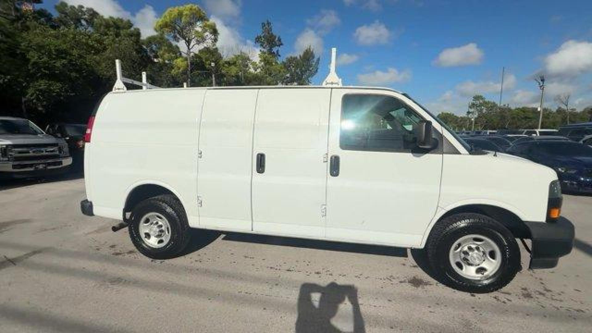 2018 Summit White /Medium Pewter Chevrolet Express Cargo Van (1GCWGAFP4J1) with an 6 4.3L engine, Automatic transmission, located at 27610 S Dixie Hwy, Homestead, FL, 33032, (305) 749-2348, 25.510241, -80.438301 - KBB.com 10 Most Awarded Brands. This Chevrolet Express Cargo Van boasts a Gas V6 4.3L/ engine powering this Automatic transmission. VISORS, DRIVER AND FRONT PASSENGER vinyl in lieu of standard cloth, TRANSMISSION, 8-SPEED AUTOMATIC, ELECTRONICALLY CONTROLLED with overdrive and tow/haul mode, include - Photo#5