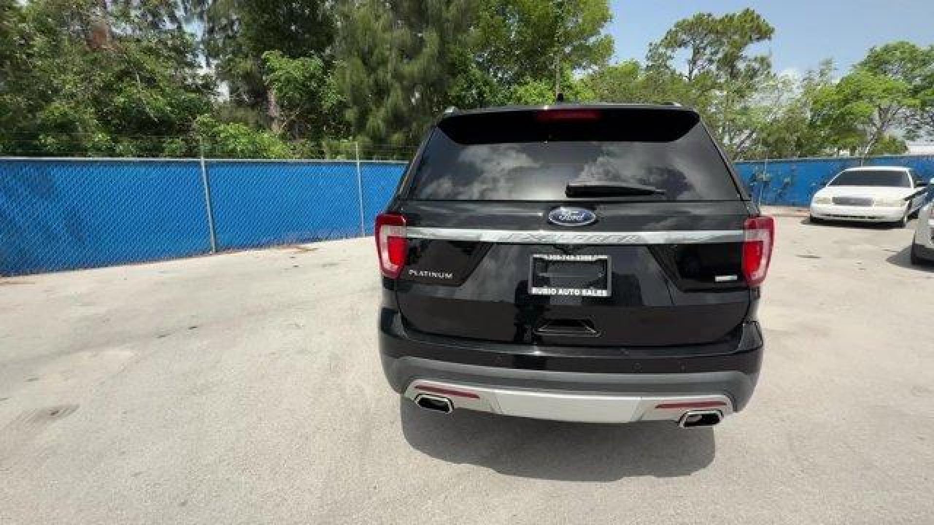 2016 Black Ford Explorer (1FM5K8HT7GG) with an 6 3.5 L engine, Automatic transmission, located at 27610 S Dixie Hwy, Homestead, FL, 33032, (305) 749-2348, 25.510241, -80.438301 - KBB.com Best Buy Awards Finalist. Scores 22 Highway MPG and 16 City MPG! This Ford Explorer delivers a Twin Turbo Premium Unleaded V-6 3.5 L/213 engine powering this Automatic transmission. Wheels: 20 Bright Machined Face Aluminum -inc: tarnished dark painted pockets, Voice Activated Dual Zone Front - Photo#3
