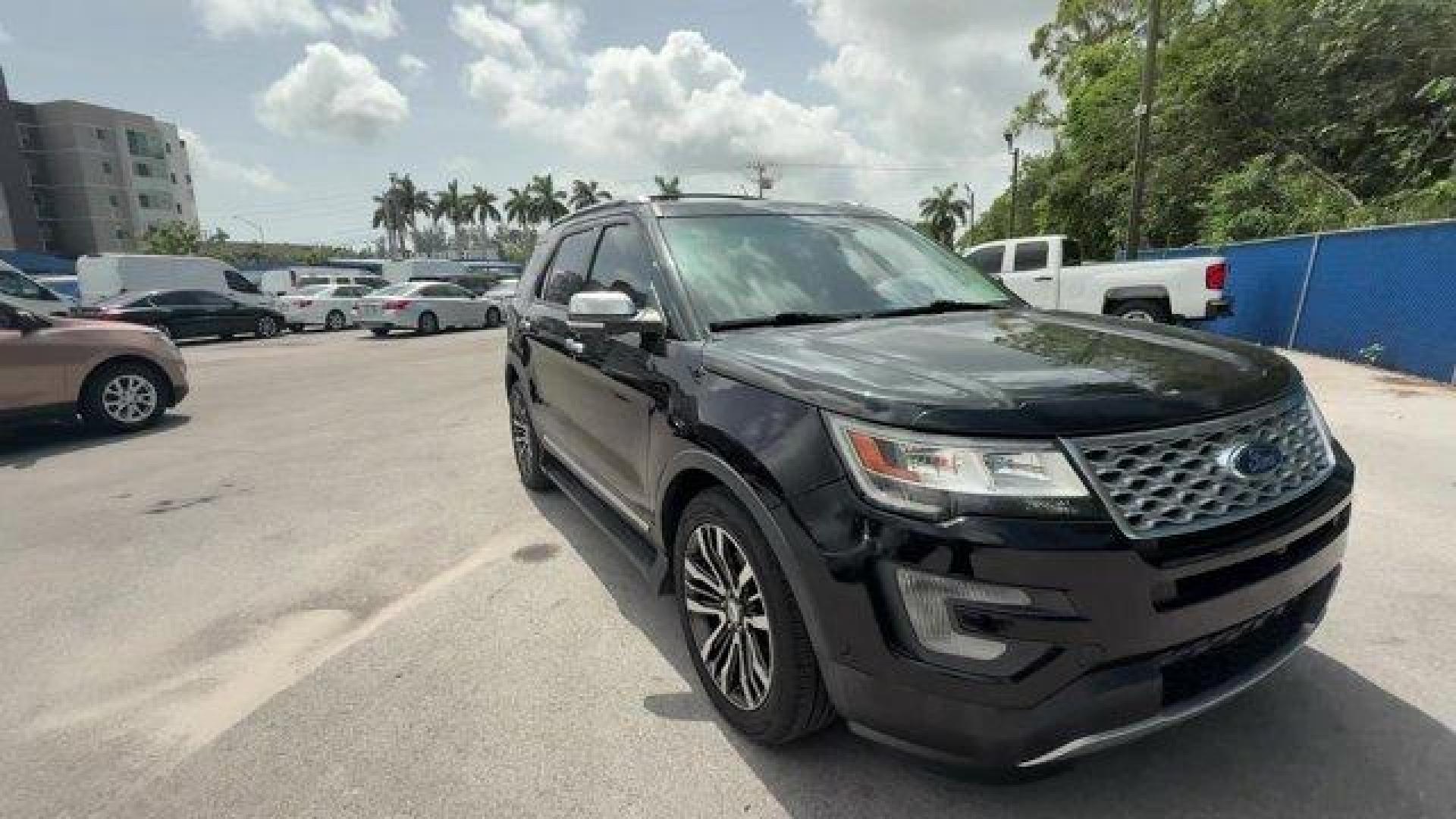 2016 Black Ford Explorer (1FM5K8HT7GG) with an 6 3.5 L engine, Automatic transmission, located at 27610 S Dixie Hwy, Homestead, FL, 33032, (305) 749-2348, 25.510241, -80.438301 - KBB.com Best Buy Awards Finalist. Scores 22 Highway MPG and 16 City MPG! This Ford Explorer delivers a Twin Turbo Premium Unleaded V-6 3.5 L/213 engine powering this Automatic transmission. Wheels: 20 Bright Machined Face Aluminum -inc: tarnished dark painted pockets, Voice Activated Dual Zone Front - Photo#6