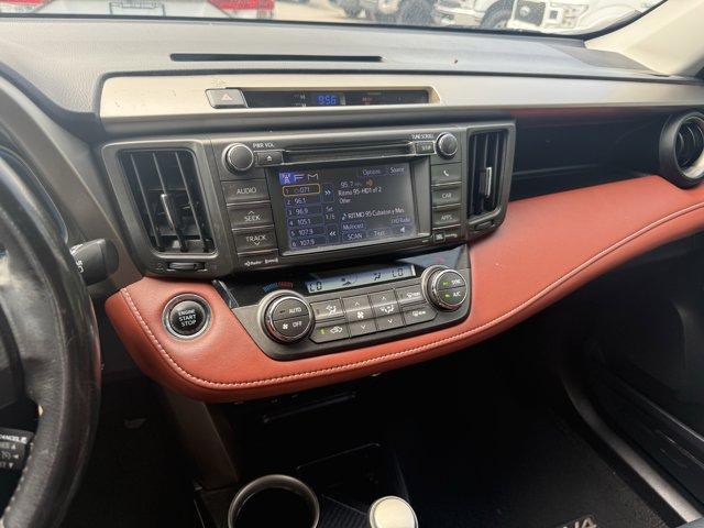 2013 Silver Toyota RAV4 (2T3YFREV4DW) with an 4 2.5L engine, Automatic transmission, located at 27610 S Dixie Hwy, Homestead, FL, 33032, (305) 749-2348, 25.510241, -80.438301 - IIHS Top Safety Pick. Only 132,616 Miles! Scores 31 Highway MPG and 24 City MPG! This Toyota RAV4 delivers a Gas I4 2.5L/152 engine powering this Automatic transmission. Washer linked variable intermittent windshield wiper, Traction control (TRAC), Tire pressure warning system.* This Toyota RAV4 Fea - Photo#9