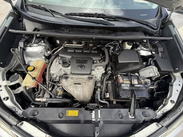 2013 Silver Toyota RAV4 (2T3YFREV4DW) with an 4 2.5L engine, Automatic transmission, located at 27610 S Dixie Hwy, Homestead, FL, 33032, (305) 749-2348, 25.510241, -80.438301 - IIHS Top Safety Pick. Only 132,616 Miles! Scores 31 Highway MPG and 24 City MPG! This Toyota RAV4 delivers a Gas I4 2.5L/152 engine powering this Automatic transmission. Washer linked variable intermittent windshield wiper, Traction control (TRAC), Tire pressure warning system.* This Toyota RAV4 Fea - Photo#16
