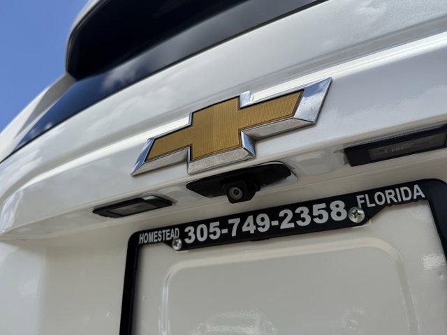 2015 White Diamond Tricoat /Cocoa/Dune Chevrolet Tahoe (1GNSCCKC6FR) with an 8 5.3L engine, Automatic transmission, located at 27610 S Dixie Hwy, Homestead, FL, 33032, (305) 749-2348, 25.510241, -80.438301 - KBB.com 15 Best Family Cars. Boasts 23 Highway MPG and 16 City MPG! This Chevrolet Tahoe boasts a Gas/Ethanol V8 5.3L/ engine powering this Automatic transmission. WHITE DIAMOND TRICOAT, WHEELS, 20 X 9 (50.8 CM X 22.9 CM) POLISHED-ALUMINUM (STD), TRANSMISSION, 6-SPEED AUTOMATIC, ELECTRONICALLY CONTR - Photo#17