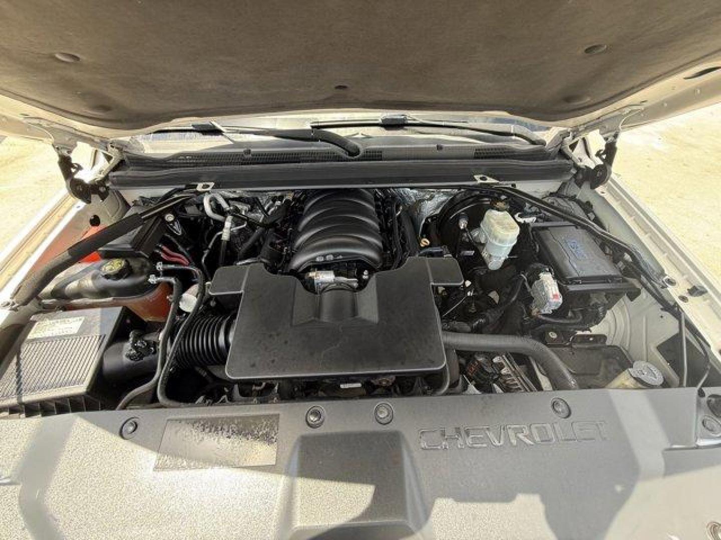 2015 White Diamond Tricoat /Cocoa/Dune Chevrolet Tahoe (1GNSCCKC6FR) with an 8 5.3L engine, Automatic transmission, located at 27610 S Dixie Hwy, Homestead, FL, 33032, (305) 749-2348, 25.510241, -80.438301 - KBB.com 15 Best Family Cars. Boasts 23 Highway MPG and 16 City MPG! This Chevrolet Tahoe boasts a Gas/Ethanol V8 5.3L/ engine powering this Automatic transmission. WHITE DIAMOND TRICOAT, WHEELS, 20 X 9 (50.8 CM X 22.9 CM) POLISHED-ALUMINUM (STD), TRANSMISSION, 6-SPEED AUTOMATIC, ELECTRONICALLY CONTR - Photo#18