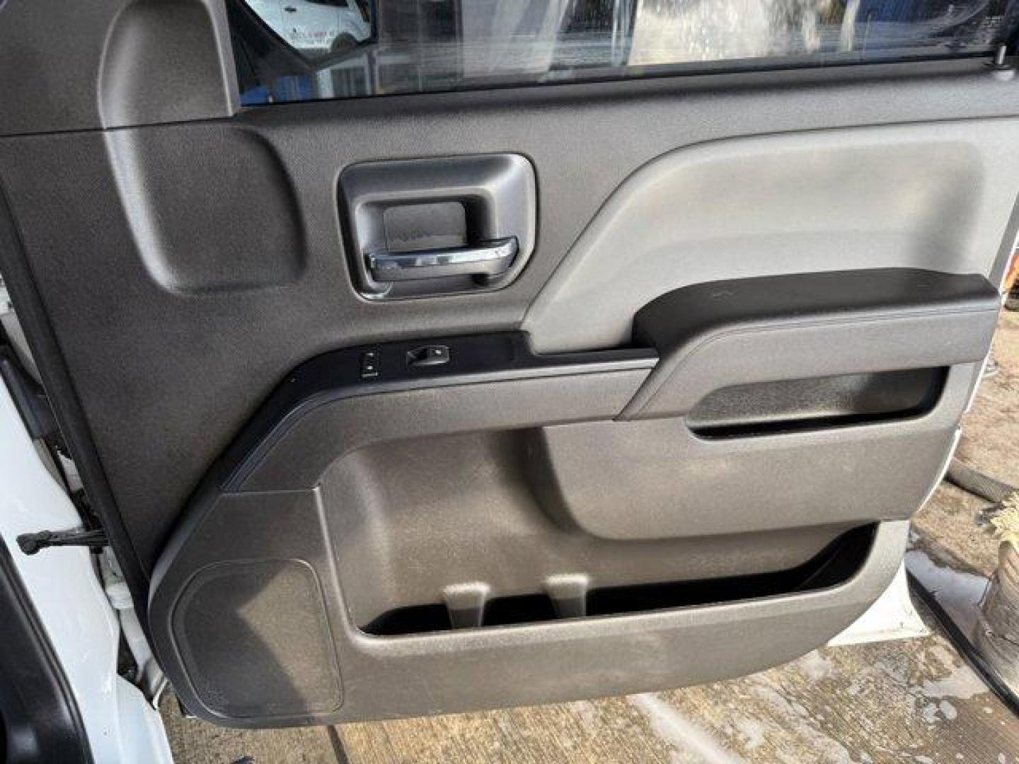 2017 Summit White /Dark Ash with Jet Black Interior Accents Chevrolet Silverado 1500 (1GCRCPEH9HZ) with an 6 4.3L engine, Automatic transmission, located at 27610 S Dixie Hwy, Homestead, FL, 33032, (305) 749-2348, 25.510241, -80.438301 - KBB.com 10 Most Awarded Brands. Delivers 24 Highway MPG and 18 City MPG! This Chevrolet Silverado 1500 delivers a Gas/Ethanol V6 4.3L/262 engine powering this Automatic transmission. WHEELS, 20 X 9 (50.8 CM X 22.9 CM) CHROME CLAD ALUMINUM (STD), TRANSMISSION, 6-SPEED AUTOMATIC, ELECTRONICALLY CONTRO - Photo#10