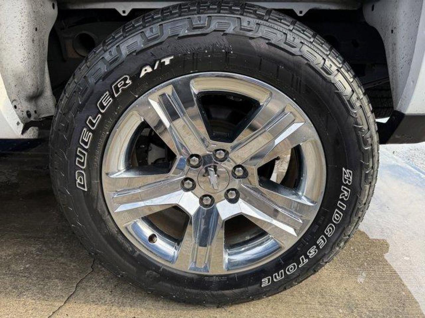 2017 Summit White /Dark Ash with Jet Black Interior Accents Chevrolet Silverado 1500 (1GCRCPEH9HZ) with an 6 4.3L engine, Automatic transmission, located at 27610 S Dixie Hwy, Homestead, FL, 33032, (305) 749-2348, 25.510241, -80.438301 - KBB.com 10 Most Awarded Brands. Delivers 24 Highway MPG and 18 City MPG! This Chevrolet Silverado 1500 delivers a Gas/Ethanol V6 4.3L/262 engine powering this Automatic transmission. WHEELS, 20 X 9 (50.8 CM X 22.9 CM) CHROME CLAD ALUMINUM (STD), TRANSMISSION, 6-SPEED AUTOMATIC, ELECTRONICALLY CONTRO - Photo#15