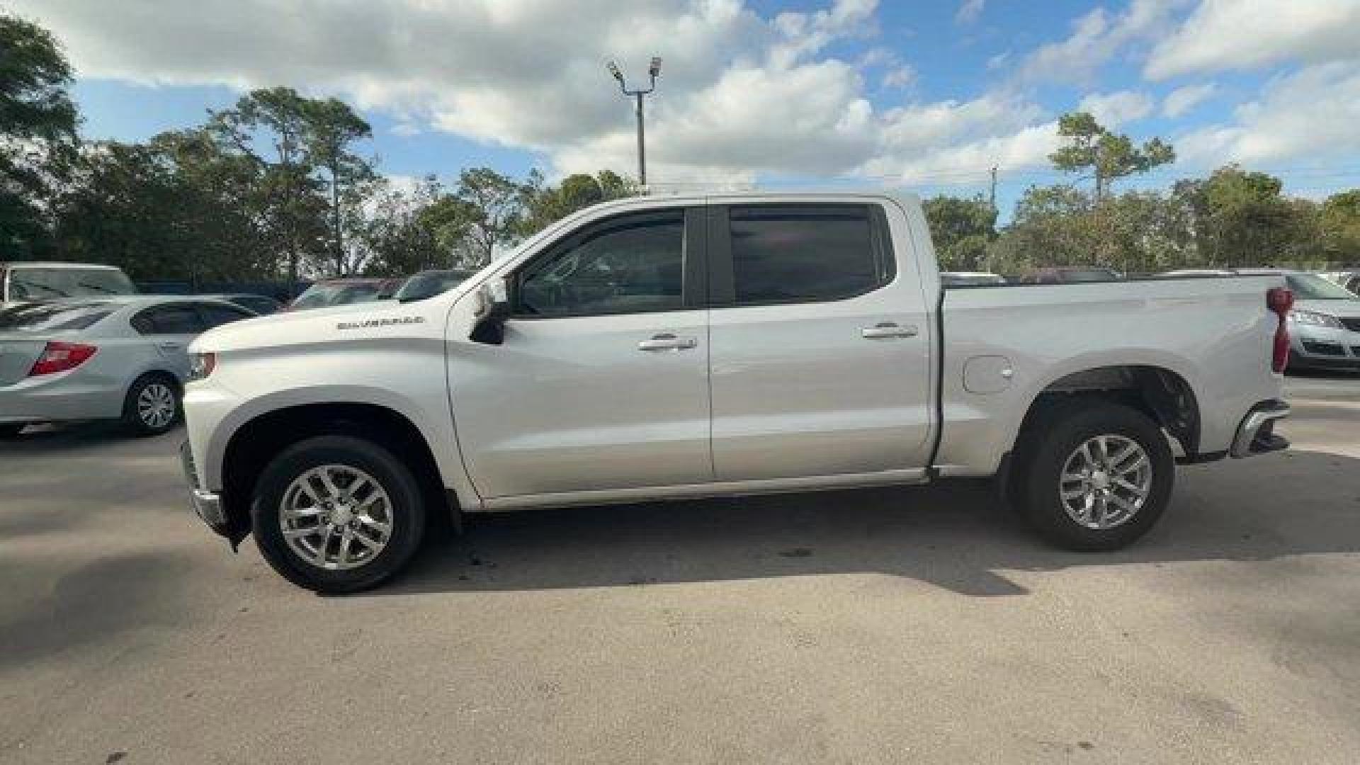 2019 Silver Ice Metallic /Jet Black Chevrolet Silverado 1500 (3GCPWCED0KG) with an 8 5.3L engine, Automatic transmission, located at 27610 S Dixie Hwy, Homestead, FL, 33032, (305) 749-2348, 25.510241, -80.438301 - Boasts 23 Highway MPG and 17 City MPG! This Chevrolet Silverado 1500 boasts a Gas V8 5.3L/325 engine powering this Automatic transmission. WHEELS, 18 X 8.5 (45.7 CM X 21.6 CM) BRIGHT SILVER PAINTED ALUMINUM, USB PORTS, DUAL, CHARGE-ONLY (2ND ROW), TRANSMISSION, 8-SPEED AUTOMATIC, ELECTRONICALLY CONT - Photo#1