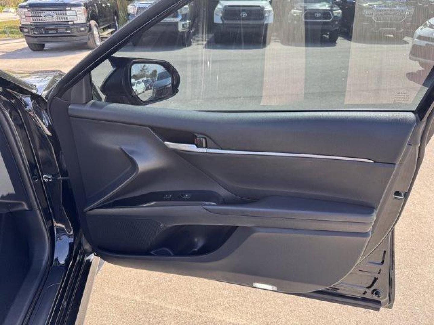 2019 Black Toyota Camry (4T1B11HK0KU) with an 4 2.5 L engine, Automatic transmission, located at 27610 S Dixie Hwy, Homestead, FL, 33032, (305) 749-2348, 25.510241, -80.438301 - KBB.com 10 Most Comfortable Cars Under $30,000. This Toyota Camry boasts a Regular Unleaded I-4 2.5 L/152 engine powering this Automatic transmission. Window Grid And Roof Mount Antenna, Variable Intermittent Wipers, Valet Function.*This Toyota Camry Comes Equipped with These Options *Trunk Rear Car - Photo#14
