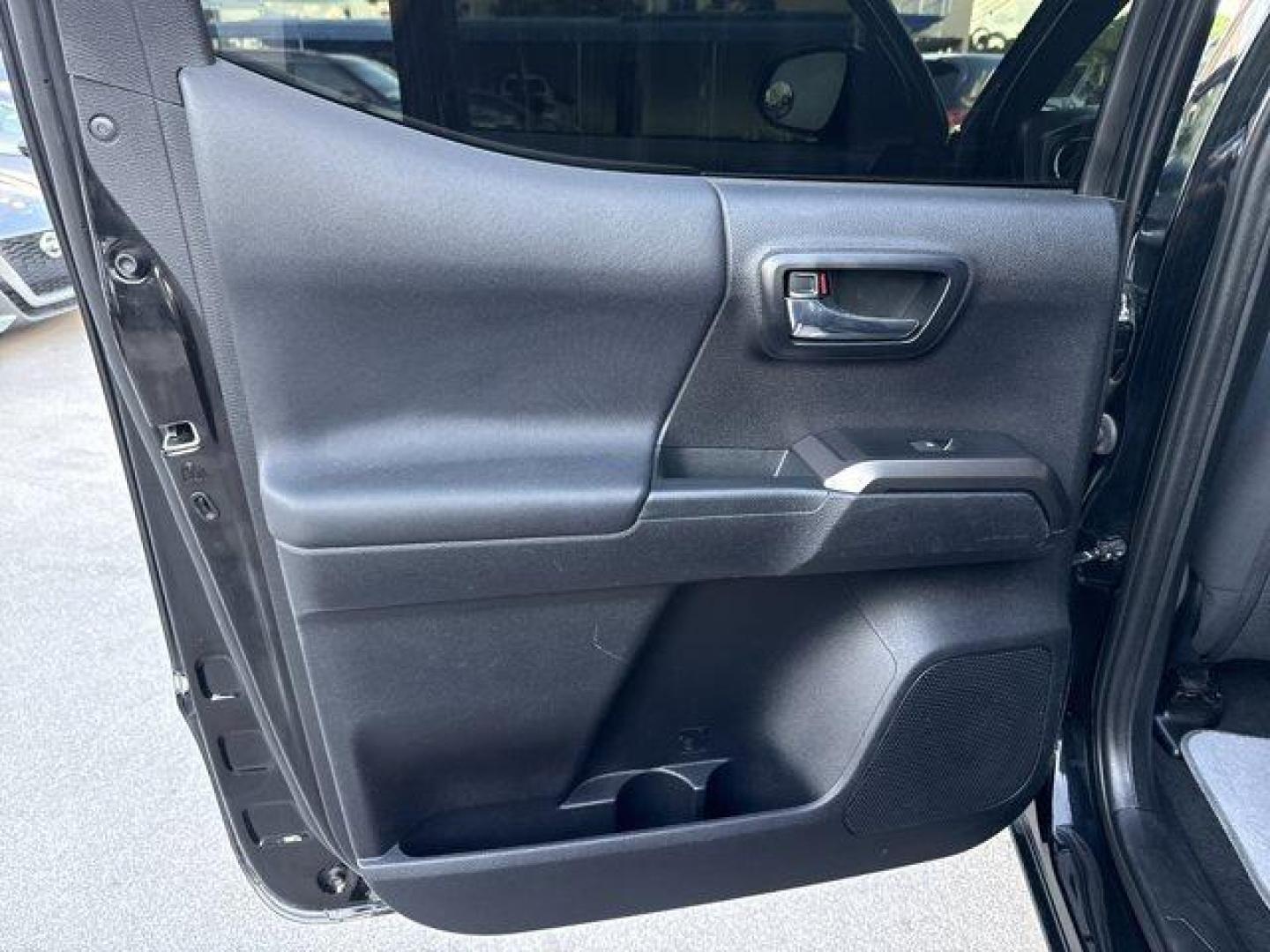 2020 Black Toyota Tacoma 4WD (3TYCZ5AN3LT) with an 6 3.5 L engine, Automatic transmission, located at 27610 S Dixie Hwy, Homestead, FL, 33032, (305) 749-2348, 25.510241, -80.438301 - Only 43,561 Miles! Scores 22 Highway MPG and 18 City MPG! This Toyota Tacoma 4WD delivers a Regular Unleaded V-6 3.5 L/211 engine powering this Automatic transmission. Wi-Fi Connect with up to 2GB within Mobile Hotspot Internet Access, Variable Intermittent Wipers, Transmission: 6-Speed Automatic -i - Photo#12