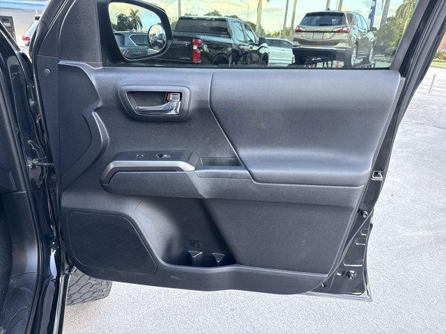 2020 Black Toyota Tacoma 4WD (3TYCZ5AN3LT) with an 6 3.5 L engine, Automatic transmission, located at 27610 S Dixie Hwy, Homestead, FL, 33032, (305) 749-2348, 25.510241, -80.438301 - Only 43,561 Miles! Scores 22 Highway MPG and 18 City MPG! This Toyota Tacoma 4WD delivers a Regular Unleaded V-6 3.5 L/211 engine powering this Automatic transmission. Wi-Fi Connect with up to 2GB within Mobile Hotspot Internet Access, Variable Intermittent Wipers, Transmission: 6-Speed Automatic -i - Photo#14