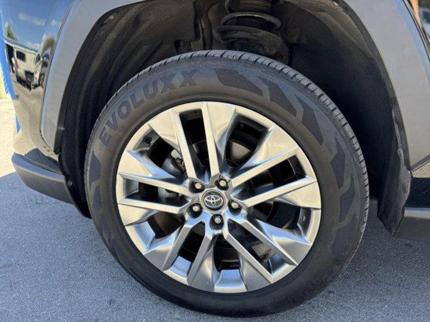 2020 Black Toyota RAV4 (2T3C1RFV9LC) with an 4 2.5 L engine, Automatic transmission, located at 27610 S Dixie Hwy, Homestead, FL, 33032, (305) 749-2348, 25.510241, -80.438301 - Boasts 35 Highway MPG and 28 City MPG! This Toyota RAV4 boasts a Regular Unleaded I-4 2.5 L/152 engine powering this Automatic transmission. Wheels: 19 Multi-Spoke Super Chrome Alloy, Variable Intermittent Wipers, Trunk/Hatch Auto-Latch.*This Toyota RAV4 Comes Equipped with These Options *Trip Compu - Photo#16