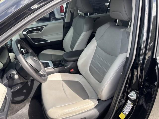 2020 Black Toyota RAV4 (2T3C1RFV9LC) with an 4 2.5 L engine, Automatic transmission, located at 27610 S Dixie Hwy, Homestead, FL, 33032, (305) 749-2348, 25.510241, -80.438301 - Boasts 35 Highway MPG and 28 City MPG! This Toyota RAV4 boasts a Regular Unleaded I-4 2.5 L/152 engine powering this Automatic transmission. Wheels: 19 Multi-Spoke Super Chrome Alloy, Variable Intermittent Wipers, Trunk/Hatch Auto-Latch.*This Toyota RAV4 Comes Equipped with These Options *Trip Compu- Photo#12
