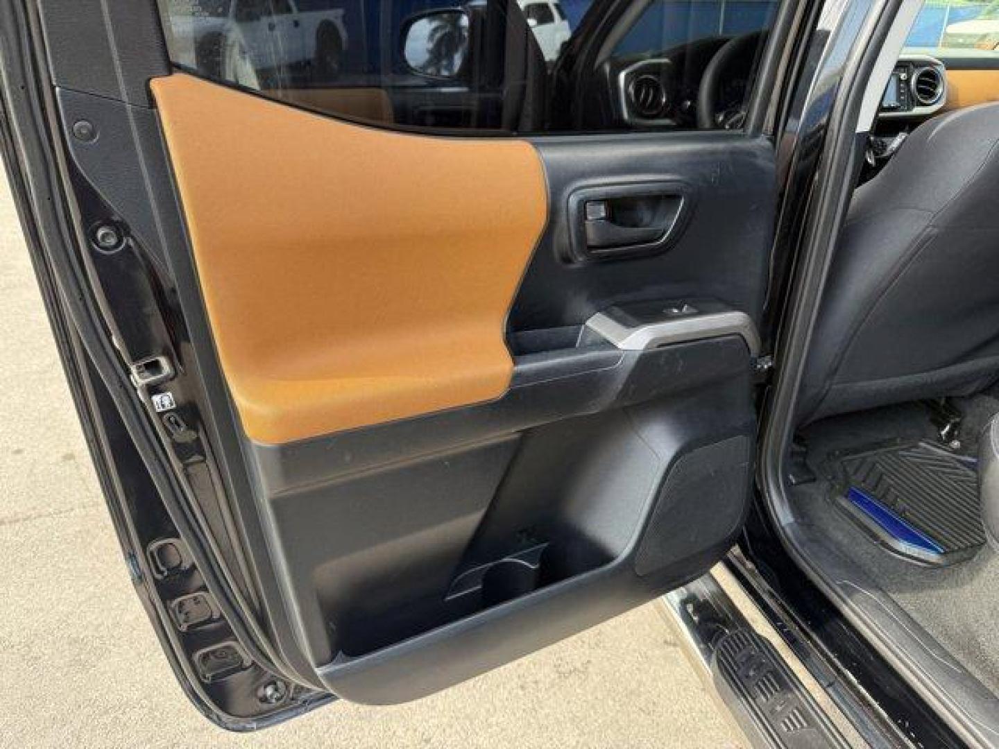 2016 Black Toyota Tacoma (5TFAZ5CNXGX) with an 6 3.5 L engine, Automatic transmission, located at 27610 S Dixie Hwy, Homestead, FL, 33032, (305) 749-2348, 25.510241, -80.438301 - KBB.com Best Resale Value Awards. Delivers 24 Highway MPG and 19 City MPG! This Toyota Tacoma delivers a Regular Unleaded V-6 3.5 L/211 engine powering this Automatic transmission. Variable Intermittent Wipers, Trip Computer, Transmission: 6-Speed Automatic -inc: electronic shift and gated shifter.* - Photo#15