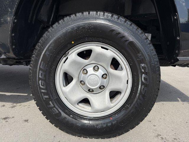 2016 Black Toyota Tacoma (5TFAZ5CNXGX) with an 6 3.5 L engine, Automatic transmission, located at 27610 S Dixie Hwy, Homestead, FL, 33032, (305) 749-2348, 25.510241, -80.438301 - KBB.com Best Resale Value Awards. Delivers 24 Highway MPG and 19 City MPG! This Toyota Tacoma delivers a Regular Unleaded V-6 3.5 L/211 engine powering this Automatic transmission. Variable Intermittent Wipers, Trip Computer, Transmission: 6-Speed Automatic -inc: electronic shift and gated shifter.* - Photo#18