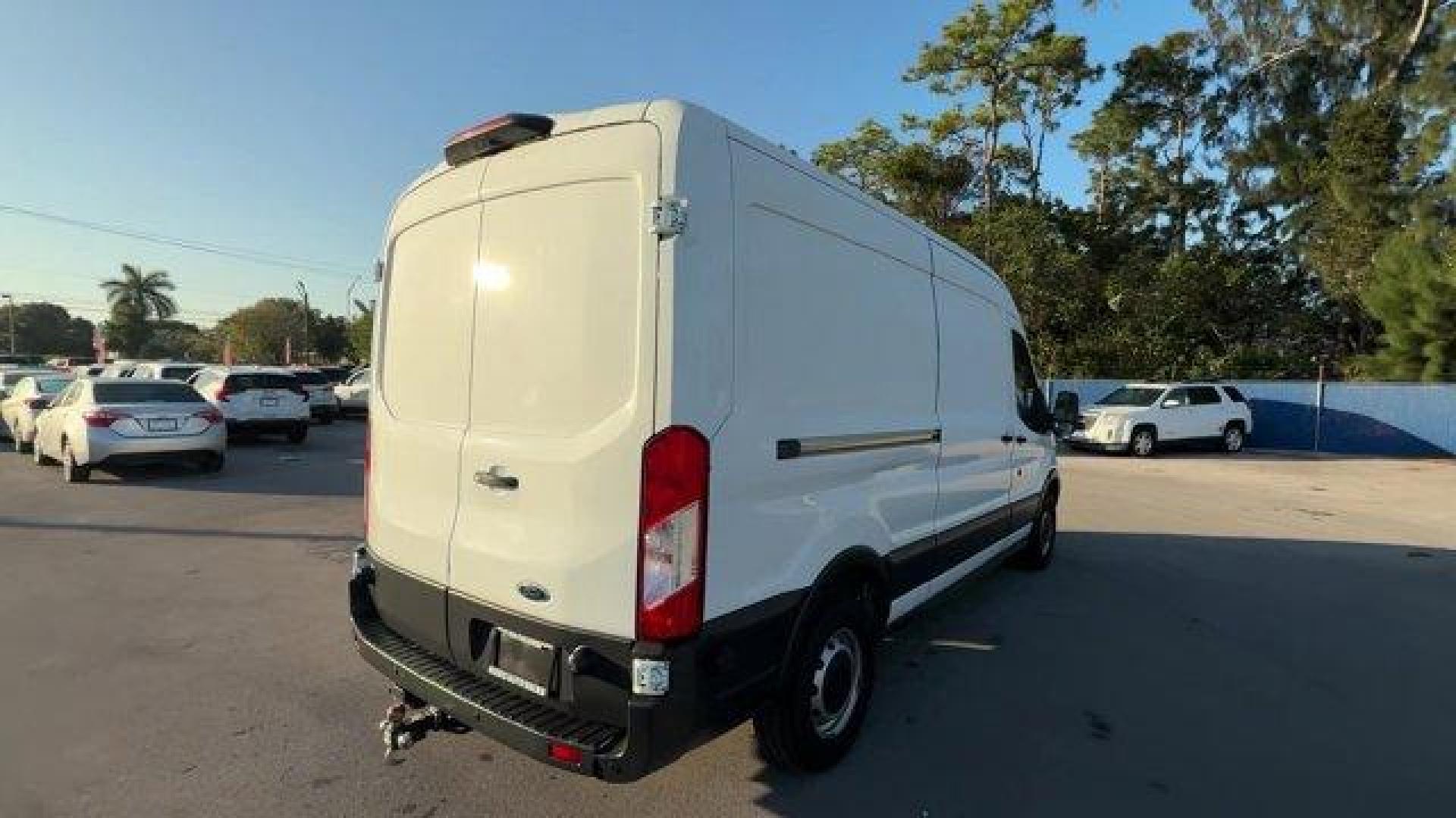 2018 White Ford Transit Van (1FTYR2CM2JK) with an 6 3.7 L engine, Automatic transmission, located at 27610 S Dixie Hwy, Homestead, FL, 33032, (305) 749-2348, 25.510241, -80.438301 - KBB.com 10 Most Awarded Brands. This Ford Transit Van delivers a Regular Unleaded V-6 3.7 L/228 engine powering this Automatic transmission. ENGINE: 3.7L TI-VCT V6 W/98F -inc: SEIC capability, Wheels: 16 Steel w/Black Center Hubcap, Wheels w/Silver Accents.*This Ford Transit Van Comes Equipped with - Photo#4