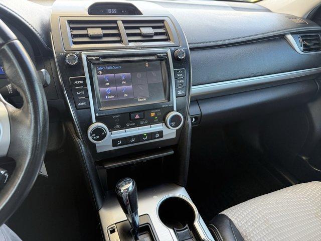 2014 Black Toyota Camry (4T1BF1FK1EU) with an 4 2.5 L engine, Automatic transmission, located at 27610 S Dixie Hwy, Homestead, FL, 33032, (305) 749-2348, 25.510241, -80.438301 - KBB.com 10 Best Hybrid Cars Under $30,000. Only 101,356 Miles! Delivers 35 Highway MPG and 25 City MPG! This Toyota Camry delivers a Regular Unleaded I-4 2.5 L/152 engine powering this Automatic transmission. Window Grid Antenna, Valet Function, Trunk Rear Cargo Access.*This Toyota Camry Comes Equip - Photo#9