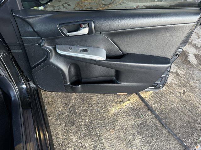 2014 Black Toyota Camry (4T1BF1FK1EU) with an 4 2.5 L engine, Automatic transmission, located at 27610 S Dixie Hwy, Homestead, FL, 33032, (305) 749-2348, 25.510241, -80.438301 - KBB.com 10 Best Hybrid Cars Under $30,000. Only 101,356 Miles! Delivers 35 Highway MPG and 25 City MPG! This Toyota Camry delivers a Regular Unleaded I-4 2.5 L/152 engine powering this Automatic transmission. Window Grid Antenna, Valet Function, Trunk Rear Cargo Access.*This Toyota Camry Comes Equip - Photo#13