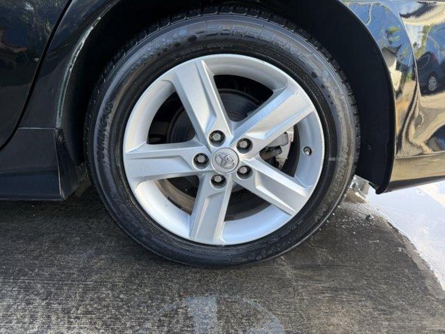 2014 Black Toyota Camry (4T1BF1FK1EU) with an 4 2.5 L engine, Automatic transmission, located at 27610 S Dixie Hwy, Homestead, FL, 33032, (305) 749-2348, 25.510241, -80.438301 - KBB.com 10 Best Hybrid Cars Under $30,000. Only 101,356 Miles! Delivers 35 Highway MPG and 25 City MPG! This Toyota Camry delivers a Regular Unleaded I-4 2.5 L/152 engine powering this Automatic transmission. Window Grid Antenna, Valet Function, Trunk Rear Cargo Access.*This Toyota Camry Comes Equip - Photo#15