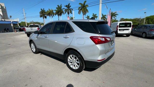 2020 Silver Ice Metallic /Medium Ash Gray Chevrolet Equinox (3GNAXHEV1LS) with an 4 1.5L engine, Automatic transmission, located at 27610 S Dixie Hwy, Homestead, FL, 33032, (305) 749-2348, 25.510241, -80.438301 - IIHS Top Safety Pick with specific headlights. Delivers 31 Highway MPG and 26 City MPG! This Chevrolet Equinox delivers a Turbocharged Gas I4 1.5L/92 engine powering this Automatic transmission. WHEELS, 17 (43.2 CM) ALUMINUM (STD), TRANSMISSION, 6-SPEED AUTOMATIC, ELECTRONICALLY-CONTROLLED WITH OVER - Photo#2