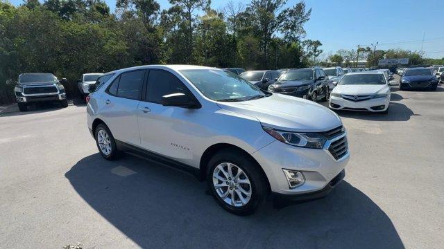 2020 Silver Ice Metallic /Medium Ash Gray Chevrolet Equinox (3GNAXHEV1LS) with an 4 1.5L engine, Automatic transmission, located at 27610 S Dixie Hwy, Homestead, FL, 33032, (305) 749-2348, 25.510241, -80.438301 - IIHS Top Safety Pick with specific headlights. Delivers 31 Highway MPG and 26 City MPG! This Chevrolet Equinox delivers a Turbocharged Gas I4 1.5L/92 engine powering this Automatic transmission. WHEELS, 17 (43.2 CM) ALUMINUM (STD), TRANSMISSION, 6-SPEED AUTOMATIC, ELECTRONICALLY-CONTROLLED WITH OVER - Photo#6