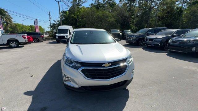 2020 Silver Ice Metallic /Medium Ash Gray Chevrolet Equinox (3GNAXHEV1LS) with an 4 1.5L engine, Automatic transmission, located at 27610 S Dixie Hwy, Homestead, FL, 33032, (305) 749-2348, 25.510241, -80.438301 - IIHS Top Safety Pick with specific headlights. Delivers 31 Highway MPG and 26 City MPG! This Chevrolet Equinox delivers a Turbocharged Gas I4 1.5L/92 engine powering this Automatic transmission. WHEELS, 17 (43.2 CM) ALUMINUM (STD), TRANSMISSION, 6-SPEED AUTOMATIC, ELECTRONICALLY-CONTROLLED WITH OVER - Photo#7