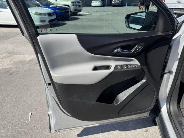2020 Silver Ice Metallic /Medium Ash Gray Chevrolet Equinox (3GNAXHEV1LS) with an 4 1.5L engine, Automatic transmission, located at 27610 S Dixie Hwy, Homestead, FL, 33032, (305) 749-2348, 25.510241, -80.438301 - IIHS Top Safety Pick with specific headlights. Delivers 31 Highway MPG and 26 City MPG! This Chevrolet Equinox delivers a Turbocharged Gas I4 1.5L/92 engine powering this Automatic transmission. WHEELS, 17 (43.2 CM) ALUMINUM (STD), TRANSMISSION, 6-SPEED AUTOMATIC, ELECTRONICALLY-CONTROLLED WITH OVER - Photo#14