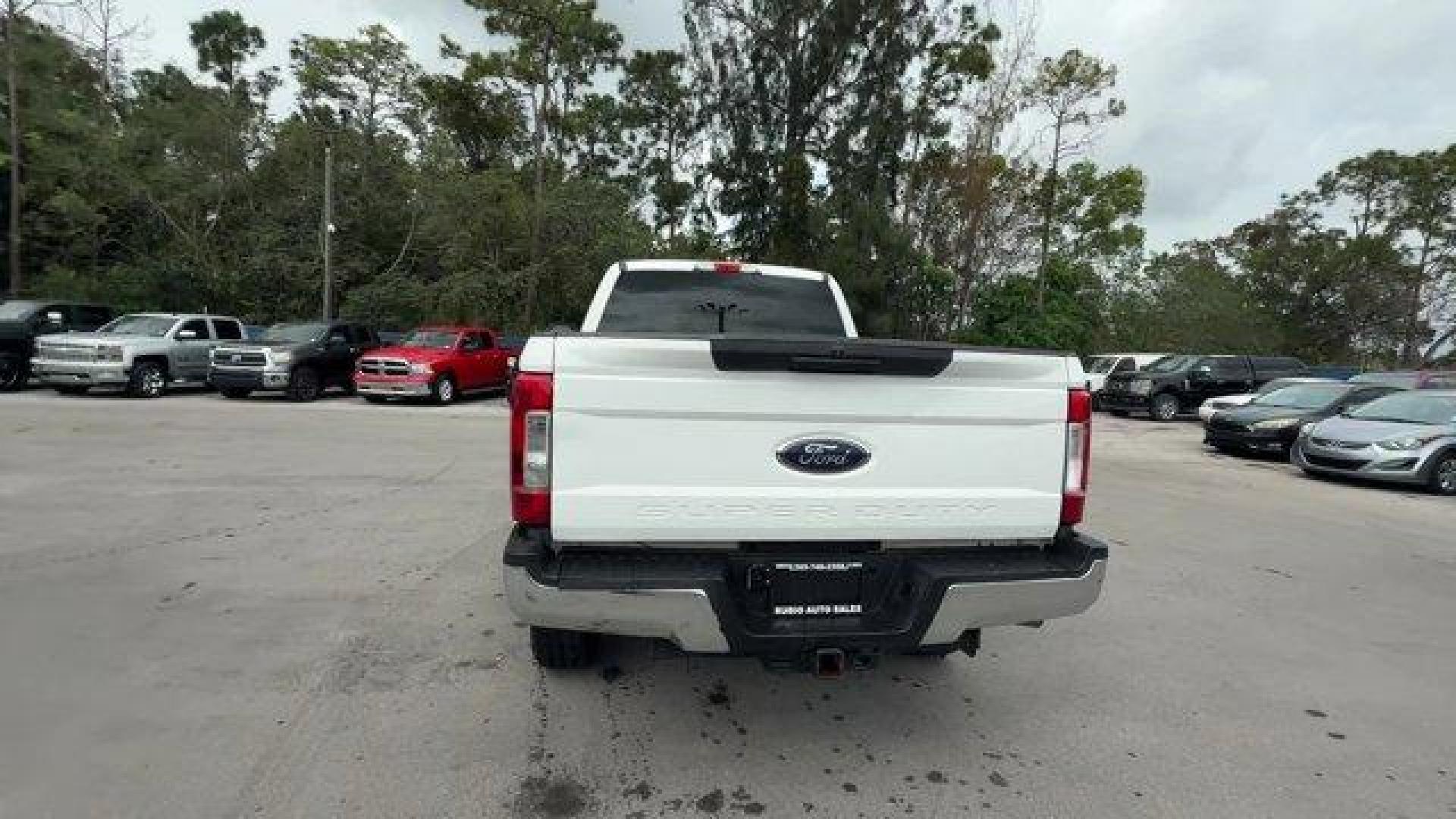 2018 White Ford Super Duty F-250 SRW (1FT7X2BT4JE) with an 8 6.7 L engine, Automatic transmission, located at 27610 S Dixie Hwy, Homestead, FL, 33032, (305) 749-2348, 25.510241, -80.438301 - KBB.com Brand Image Awards. This Ford Super Duty F-250 SRW delivers a Intercooled Turbo Diesel V-8 6.7 L/406 engine powering this Automatic transmission. ENGINE: 6.7L 4V OHV POWER STROKE V8 TURBO DIESEL B20 -inc: manual push-button engine-exhaust braking and intelligent oil-life monitor, 29 Gallon F - Photo#3