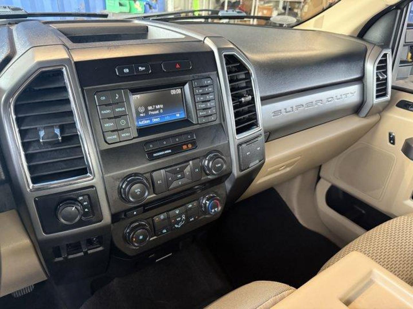 2018 White Ford Super Duty F-250 SRW (1FT7X2BT4JE) with an 8 6.7 L engine, Automatic transmission, located at 27610 S Dixie Hwy, Homestead, FL, 33032, (305) 749-2348, 25.510241, -80.438301 - KBB.com Brand Image Awards. This Ford Super Duty F-250 SRW delivers a Intercooled Turbo Diesel V-8 6.7 L/406 engine powering this Automatic transmission. ENGINE: 6.7L 4V OHV POWER STROKE V8 TURBO DIESEL B20 -inc: manual push-button engine-exhaust braking and intelligent oil-life monitor, 29 Gallon F - Photo#9