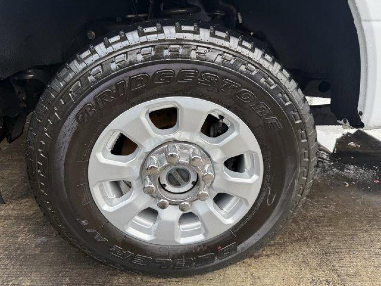 2018 White Ford Super Duty F-250 SRW (1FT7X2BT4JE) with an 8 6.7 L engine, Automatic transmission, located at 27610 S Dixie Hwy, Homestead, FL, 33032, (305) 749-2348, 25.510241, -80.438301 - KBB.com Brand Image Awards. This Ford Super Duty F-250 SRW delivers a Intercooled Turbo Diesel V-8 6.7 L/406 engine powering this Automatic transmission. ENGINE: 6.7L 4V OHV POWER STROKE V8 TURBO DIESEL B20 -inc: manual push-button engine-exhaust braking and intelligent oil-life monitor, 29 Gallon F - Photo#14