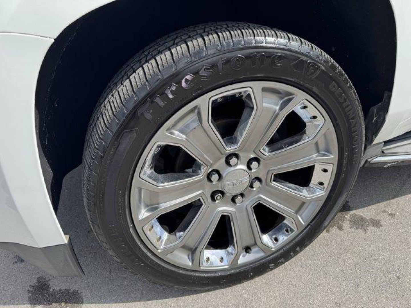 2015 Summit White /Jet Black GMC Yukon XL (1GKS1GKC3FR) with an 8 5.3L engine, Automatic transmission, located at 27610 S Dixie Hwy, Homestead, FL, 33032, (305) 749-2348, 25.510241, -80.438301 - KBB.com Brand Image Awards. Only 96,183 Miles! Delivers 23 Highway MPG and 16 City MPG! This GMC Yukon XL delivers a Gas/Ethanol V8 5.3L/323 engine powering this Automatic transmission. WHEELS, 18 X 8.5 (45.7 CM X 21.6 CM) BRIGHT MACHINED ALUMINUM (STD), UNIVERSAL HOME REMOTE includes garage door op - Photo#17