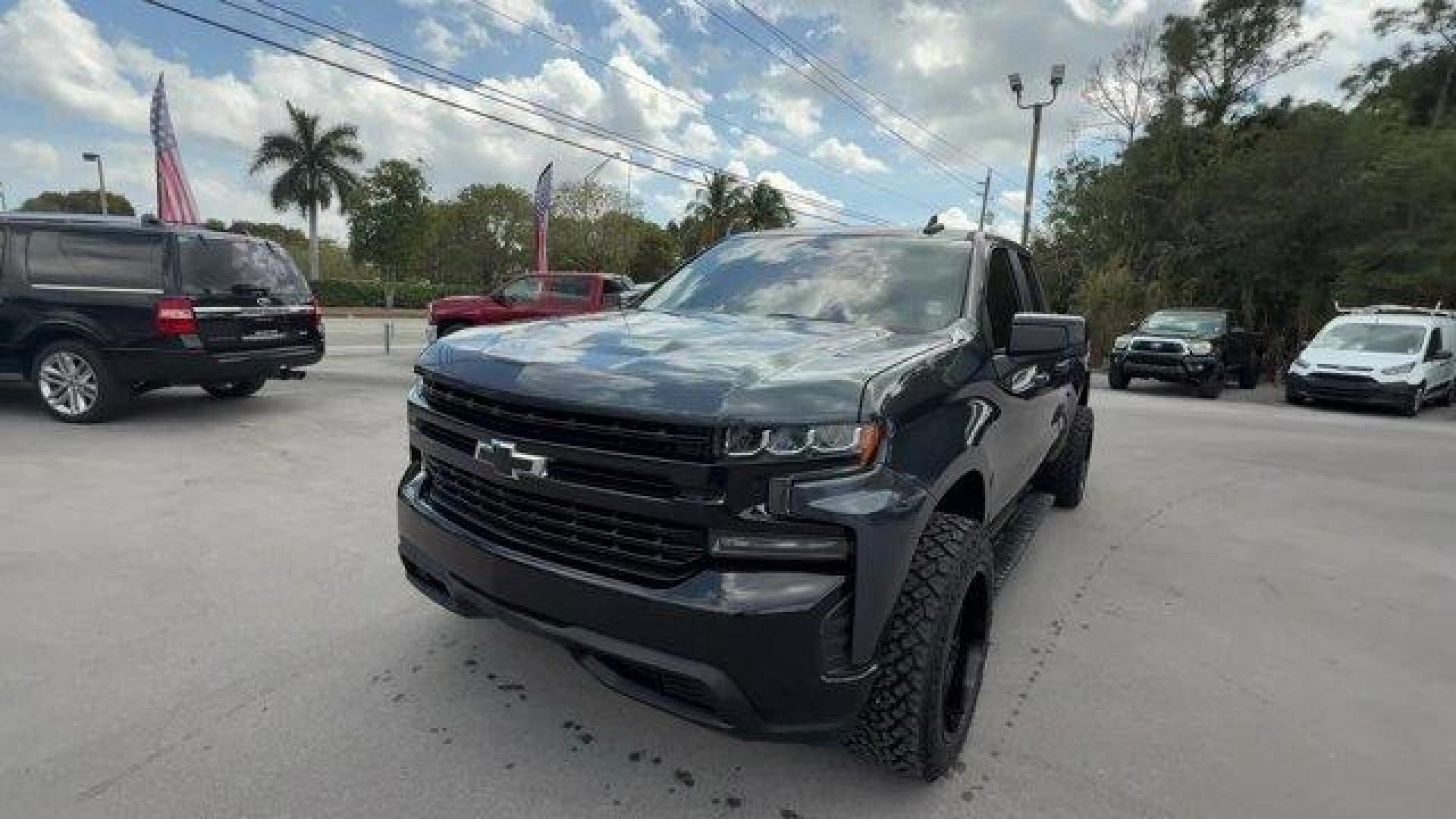 2020 Shadow Gray Metallic /Jet Black Chevrolet Silverado 1500 (1GCRWCEDXLZ) with an 8 5.3L engine, Automatic transmission, located at 27610 S Dixie Hwy, Homestead, FL, 33032, (305) 749-2348, 25.510241, -80.438301 - Boasts 24 Highway MPG and 17 City MPG! This Chevrolet Silverado 1500 delivers a Gas V8 5.3L/325 engine powering this Automatic transmission. WHEELS, 17 X 8 (43.2 CM X 20.3 CM) BRIGHT SILVER PAINTED ALUMINUM (STD), TRANSMISSION, 8-SPEED AUTOMATIC, ELECTRONICALLY CONTROLLED with overdrive and tow/haul - Photo#0