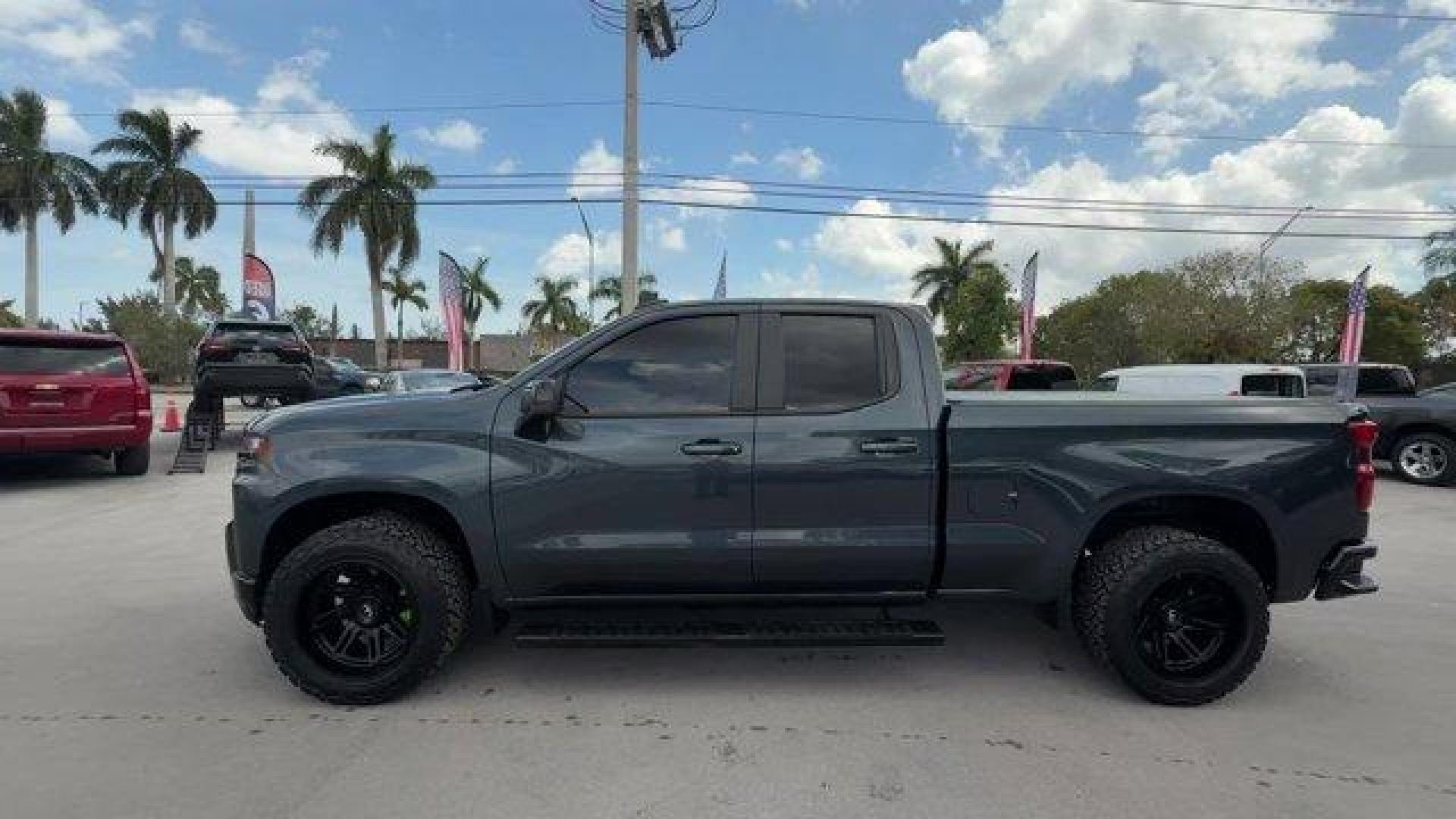 2020 Shadow Gray Metallic /Jet Black Chevrolet Silverado 1500 (1GCRWCEDXLZ) with an 8 5.3L engine, Automatic transmission, located at 27610 S Dixie Hwy, Homestead, FL, 33032, (305) 749-2348, 25.510241, -80.438301 - Boasts 24 Highway MPG and 17 City MPG! This Chevrolet Silverado 1500 delivers a Gas V8 5.3L/325 engine powering this Automatic transmission. WHEELS, 17 X 8 (43.2 CM X 20.3 CM) BRIGHT SILVER PAINTED ALUMINUM (STD), TRANSMISSION, 8-SPEED AUTOMATIC, ELECTRONICALLY CONTROLLED with overdrive and tow/haul - Photo#1