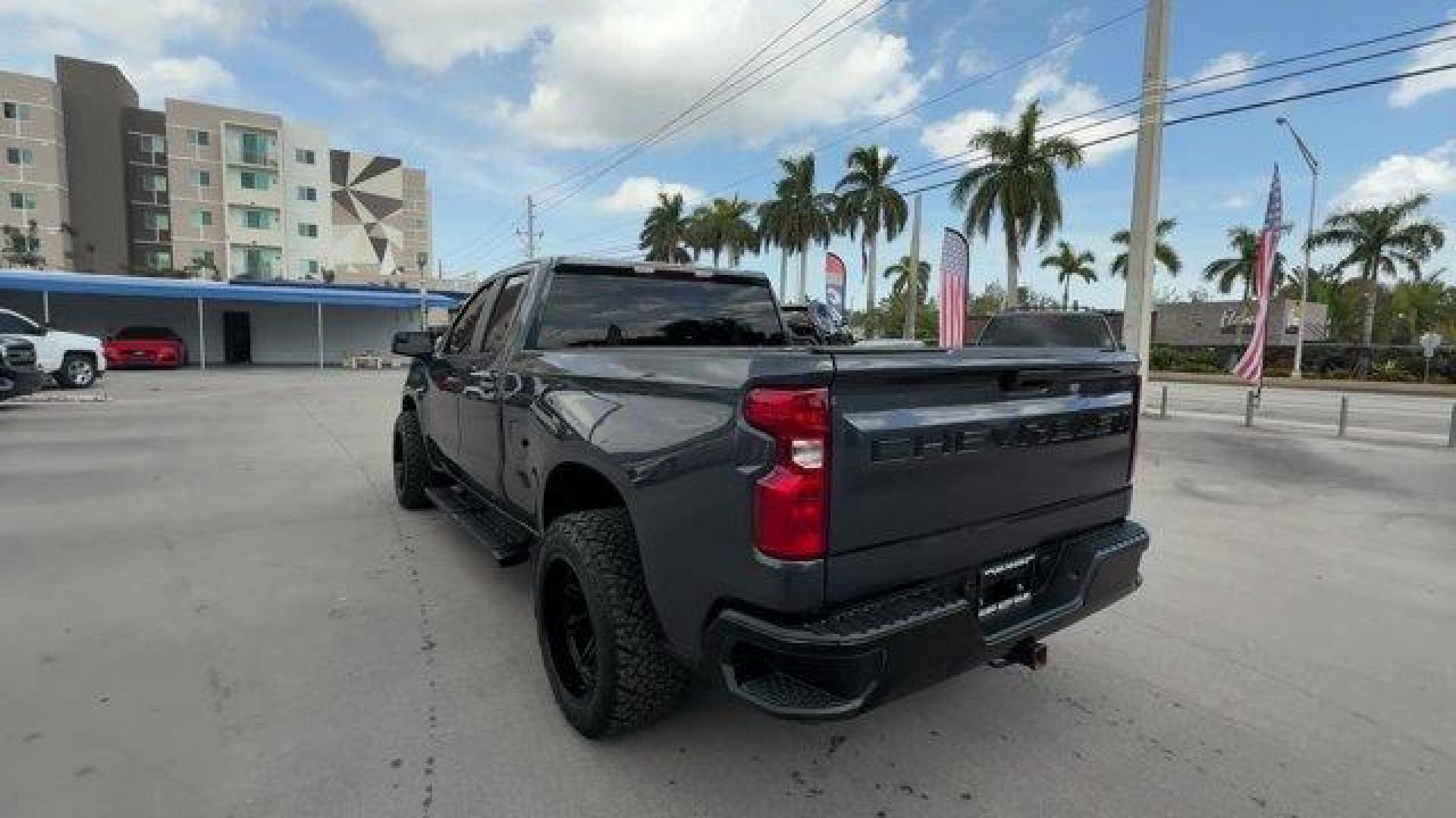 2020 Shadow Gray Metallic /Jet Black Chevrolet Silverado 1500 (1GCRWCEDXLZ) with an 8 5.3L engine, Automatic transmission, located at 27610 S Dixie Hwy, Homestead, FL, 33032, (305) 749-2348, 25.510241, -80.438301 - Boasts 24 Highway MPG and 17 City MPG! This Chevrolet Silverado 1500 delivers a Gas V8 5.3L/325 engine powering this Automatic transmission. WHEELS, 17 X 8 (43.2 CM X 20.3 CM) BRIGHT SILVER PAINTED ALUMINUM (STD), TRANSMISSION, 8-SPEED AUTOMATIC, ELECTRONICALLY CONTROLLED with overdrive and tow/haul - Photo#2