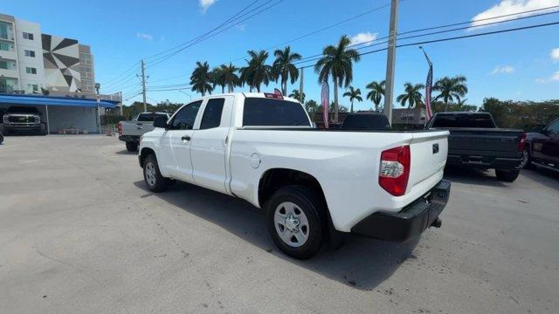 2016 White Toyota Tundra 2WD Truck (5TFRW5F15GX) with an 8 5.7 L engine, Automatic transmission, located at 27610 S Dixie Hwy, Homestead, FL, 33032, (305) 749-2348, 25.510241, -80.438301 - Boasts 18 Highway MPG and 13 City MPG! This Toyota Tundra 2WD Truck delivers a Regular Unleaded V-8 5.7 L/346 engine powering this Automatic transmission. Wheels: 18 x 8J Styled Steel, Variable Intermittent Wipers w/Heated Wiper Park, Urethane Gear Shifter Material.*This Toyota Tundra 2WD Truck Come - Photo#2