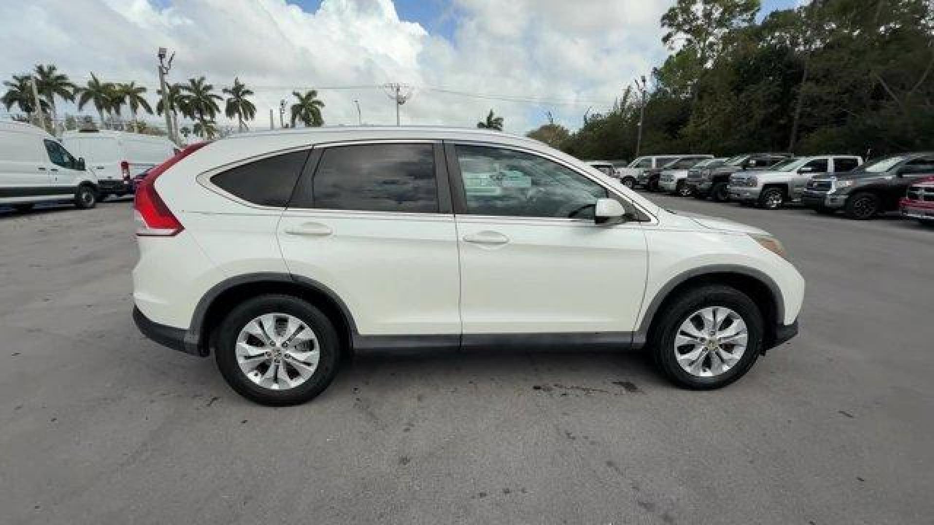 2012 White Honda CR-V (5J6RM3H72CL) with an 4 2.4L engine, Automatic transmission, located at 27610 S Dixie Hwy, Homestead, FL, 33032, (305) 749-2348, 25.510241, -80.438301 - KBB.com Brand Image Awards. Only 136,303 Miles! Delivers 31 Highway MPG and 23 City MPG! This Honda CR-V boasts a Gas I4 2.4L/144 engine powering this Automatic transmission. XM satellite radio, Vehicle Stability Assist (VSA) w/traction control, Variable intermittent windshield wipers.* This Honda C - Photo#5