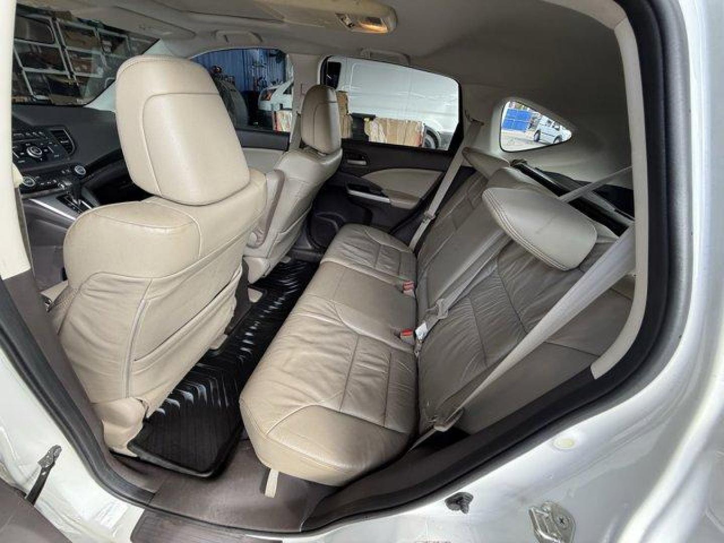 2012 White Honda CR-V (5J6RM3H72CL) with an 4 2.4L engine, Automatic transmission, located at 27610 S Dixie Hwy, Homestead, FL, 33032, (305) 749-2348, 25.510241, -80.438301 - KBB.com Brand Image Awards. Only 136,303 Miles! Delivers 31 Highway MPG and 23 City MPG! This Honda CR-V boasts a Gas I4 2.4L/144 engine powering this Automatic transmission. XM satellite radio, Vehicle Stability Assist (VSA) w/traction control, Variable intermittent windshield wipers.* This Honda C - Photo#10