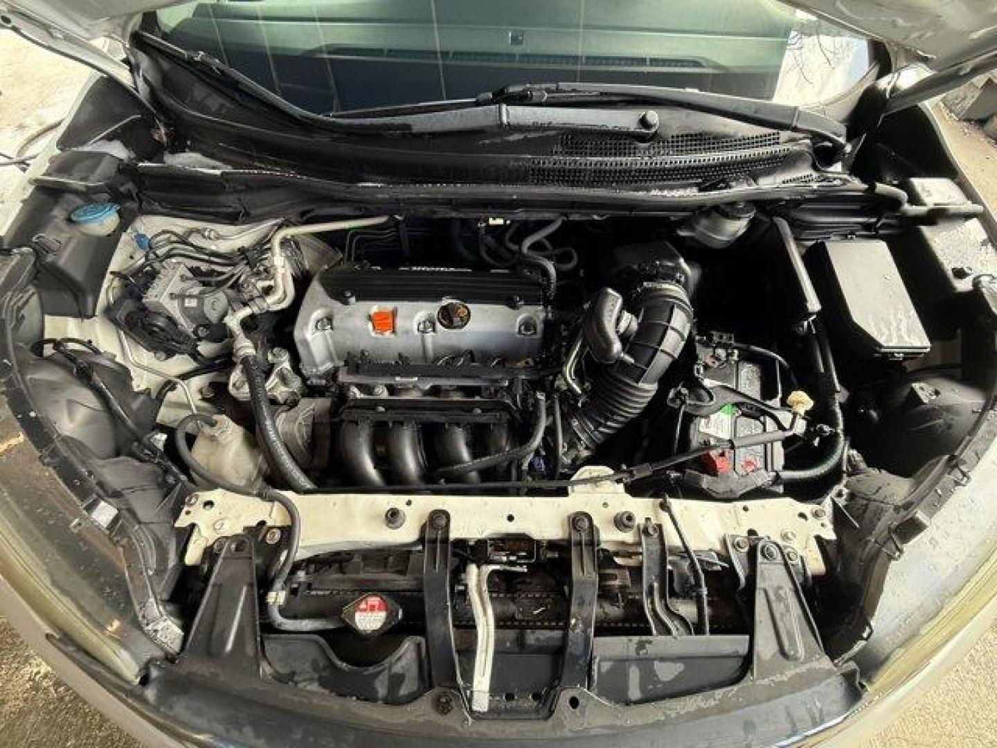 2012 White Honda CR-V (5J6RM3H72CL) with an 4 2.4L engine, Automatic transmission, located at 27610 S Dixie Hwy, Homestead, FL, 33032, (305) 749-2348, 25.510241, -80.438301 - KBB.com Brand Image Awards. Only 136,303 Miles! Delivers 31 Highway MPG and 23 City MPG! This Honda CR-V boasts a Gas I4 2.4L/144 engine powering this Automatic transmission. XM satellite radio, Vehicle Stability Assist (VSA) w/traction control, Variable intermittent windshield wipers.* This Honda C - Photo#17