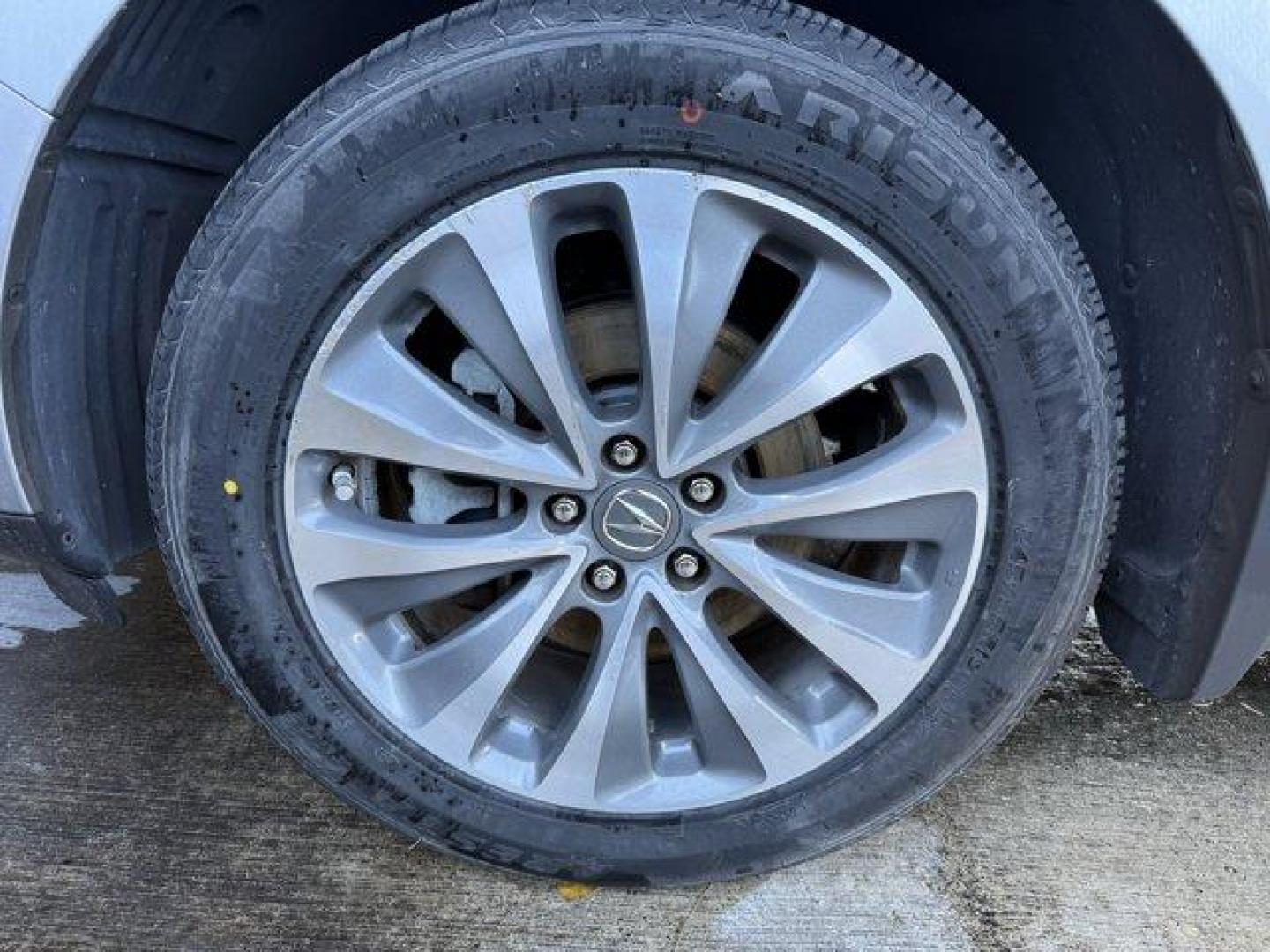 2016 Silver Acura MDX (5FRYD4H41GB) with an 6 3.5 L engine, Automatic transmission, located at 27610 S Dixie Hwy, Homestead, FL, 33032, (305) 749-2348, 25.510241, -80.438301 - KBB.com Best Buy Awards Finalist. Delivers 26 Highway MPG and 18 City MPG! This Acura MDX delivers a Premium Unleaded V-6 3.5 L/212 engine powering this Automatic transmission. Window Grid Antenna, Wheels: 19 x 8.0 Machine Finished Aluminum Alloy, Voice Activated Dual Zone Front Automatic Air Condit - Photo#15