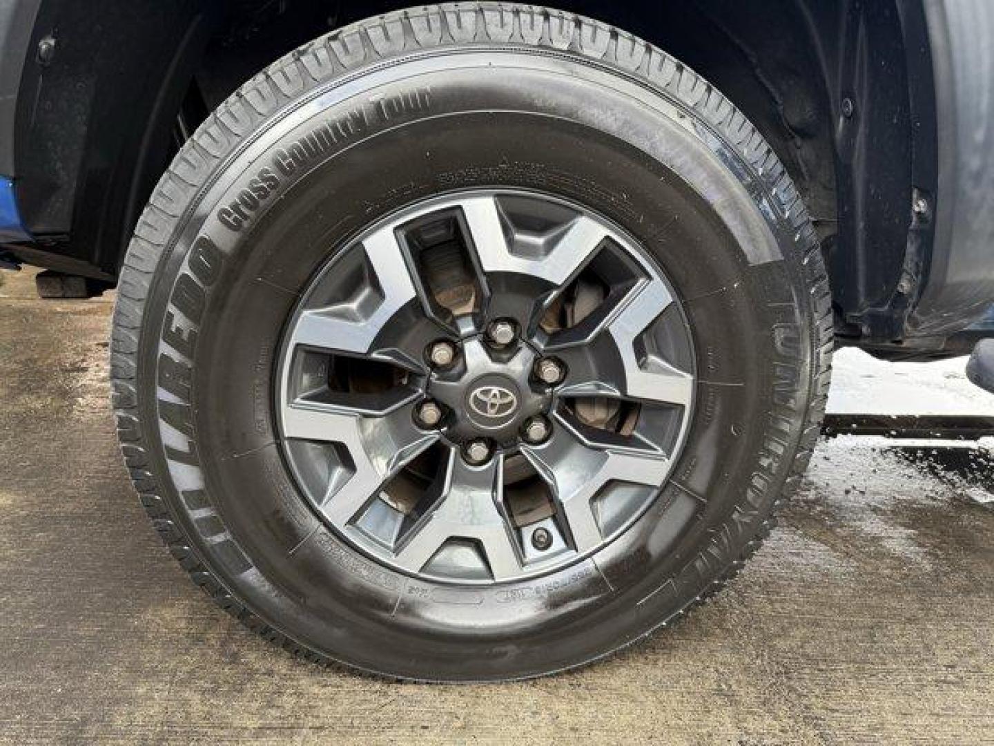 2016 Blue Toyota Tacoma (5TFCZ5AN7GX) with an 6 3.5 L engine, Automatic transmission, located at 27610 S Dixie Hwy, Homestead, FL, 33032, (305) 749-2348, 25.510241, -80.438301 - KBB.com Best Buy Awards Finalist. Scores 23 Highway MPG and 18 City MPG! This Toyota Tacoma delivers a Regular Unleaded V-6 3.5 L/211 engine powering this Automatic transmission. Transmission: 6-Speed Automatic -inc: electronic shift and gated shifter, Tailgate/Rear Door Lock Included w/Power Door L - Photo#16