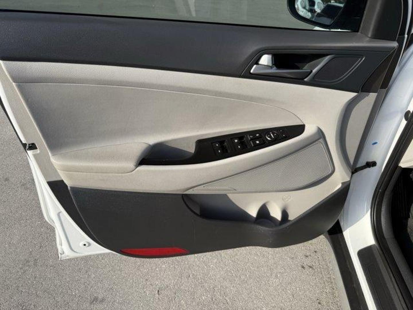 2017 Dazzling White /Gray Hyundai Tucson (KM8J33A28HU) with an 4 1.6 L engine, Automatic transmission, located at 27610 S Dixie Hwy, Homestead, FL, 33032, (305) 749-2348, 25.510241, -80.438301 - IIHS Top Safety Pick. Delivers 32 Highway MPG and 26 City MPG! This Hyundai Tucson delivers a Intercooled Turbo Regular Unleaded I-4 1.6 L/97 engine powering this Automatic transmission. OPTION GROUP 01, GRAY, YES ESSENTIALS CLOTH SEAT TRIM -inc: odor resistant cloth, FIRST AID KIT.*This Hyundai Tuc - Photo#13