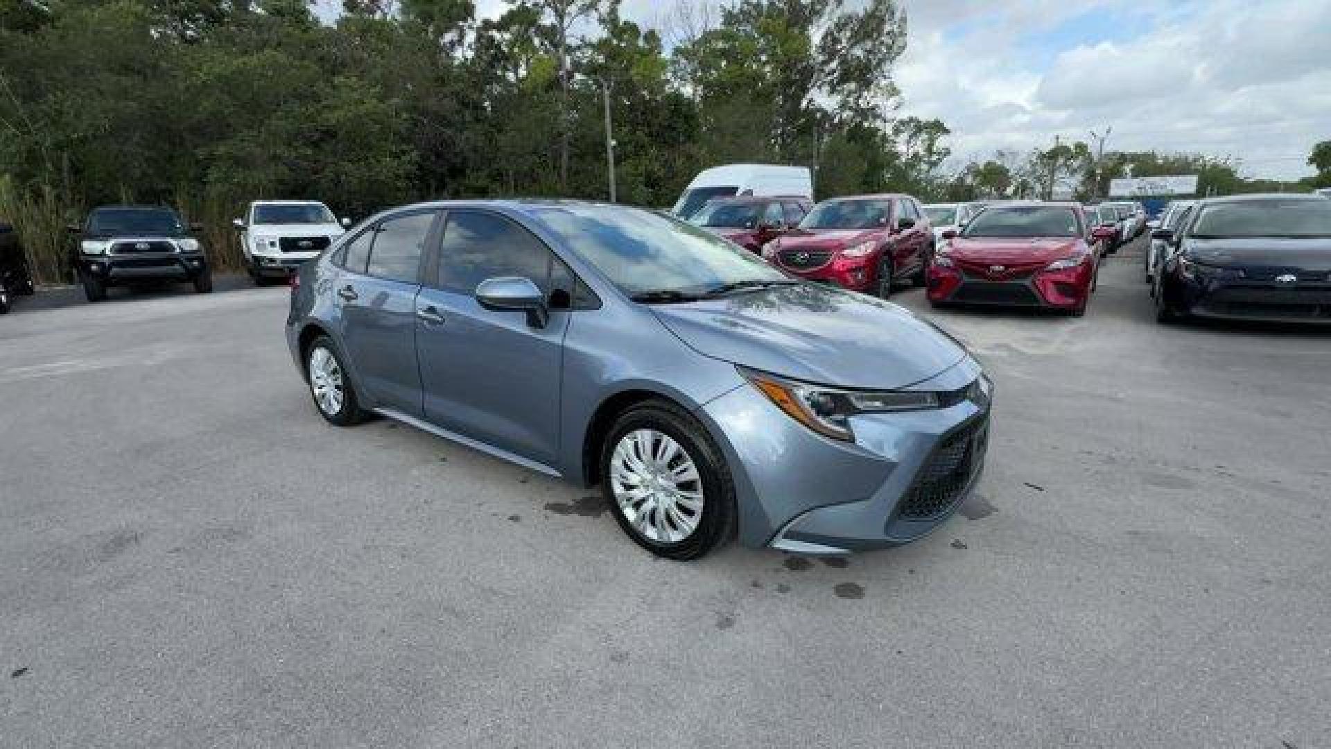 2020 Gray Toyota Corolla (5YFEPRAE4LP) with an 4 1.8 L engine, Variable transmission, located at 27610 S Dixie Hwy, Homestead, FL, 33032, (305) 749-2348, 25.510241, -80.438301 - KBB.com 10 Coolest New Cars Under $20,000. Boasts 38 Highway MPG and 30 City MPG! This Toyota Corolla delivers a Regular Unleaded I-4 1.8 L/110 engine powering this Variable transmission. Wheels: 16 Wide Vent Steel, Wheels w/Full Wheel Covers, Variable Intermittent Wipers.*This Toyota Corolla Comes - Photo#6