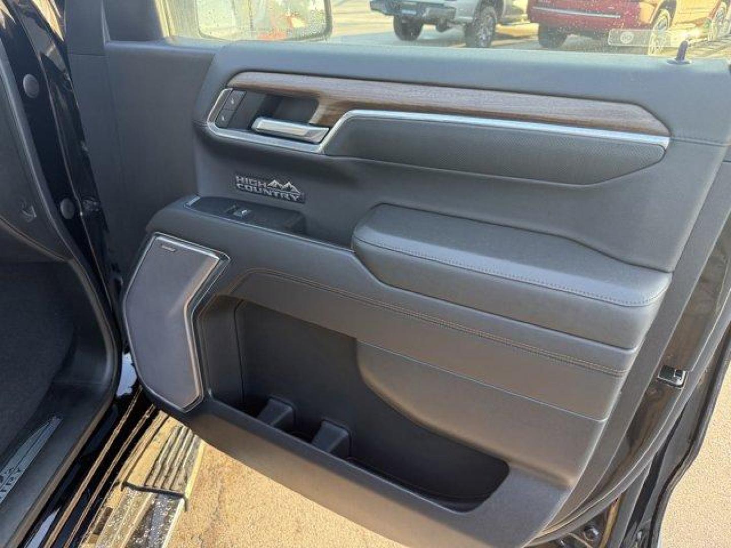 2022 Black Chevrolet Silverado 1500 (1GCUDJEL5NZ) with an 8 6.2L engine, Automatic transmission, located at 27610 S Dixie Hwy, Homestead, FL, 33032, (305) 749-2348, 25.510241, -80.438301 - Only 16,824 Miles! Delivers 20 Highway MPG and 15 City MPG! This Chevrolet Silverado 1500 boasts a Gas V8 6.2L/376 engine powering this Automatic transmission. ENGINE, 6.2L ECOTEC3 V8 (420 hp [313 kW] @ 5600 rpm, 460 lb-ft of torque [624 Nm] @ 4100 rpm); featuring Dynamic Fuel Management that enable - Photo#14
