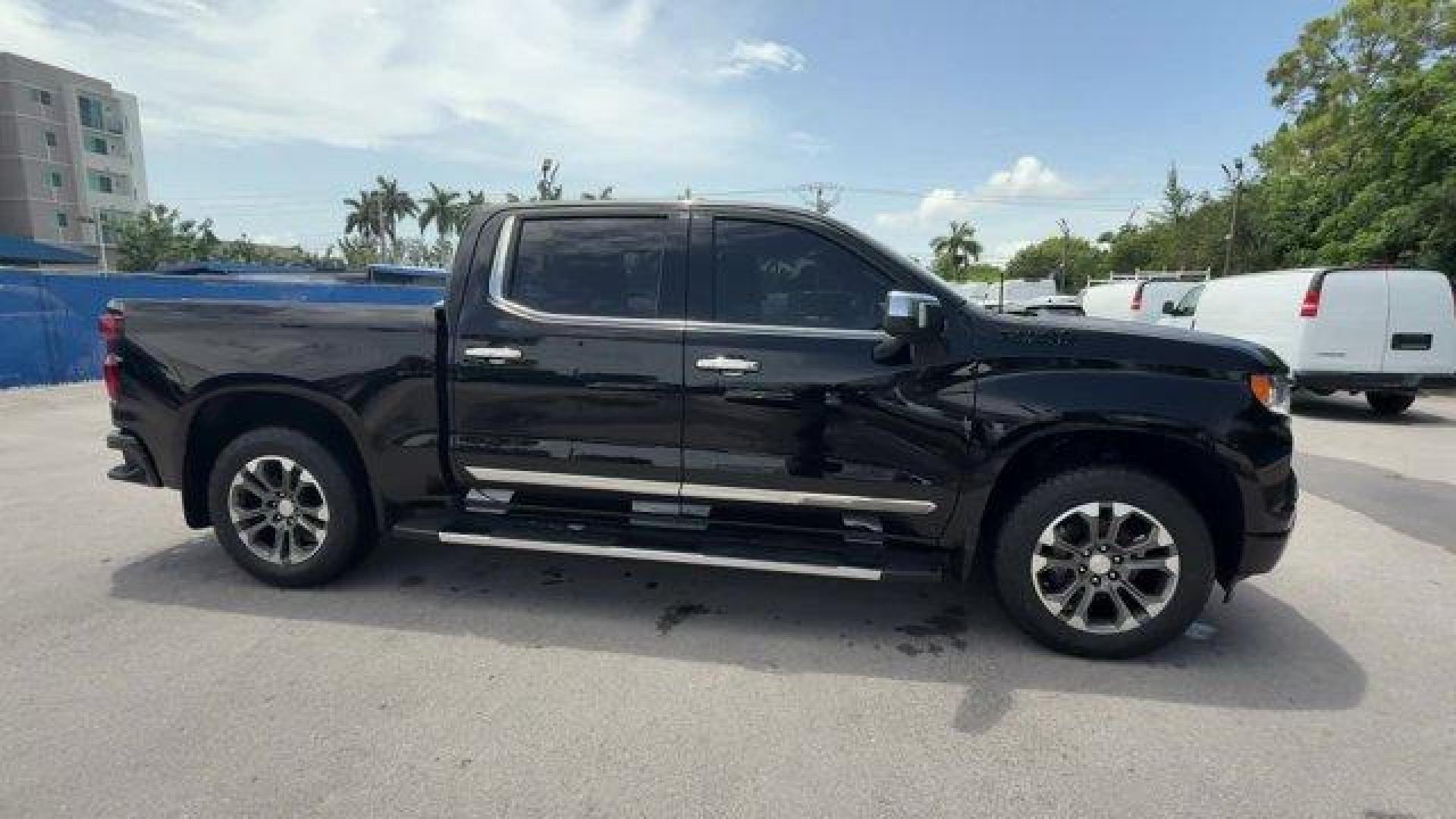 2022 Black Chevrolet Silverado 1500 (1GCUDJEL5NZ) with an 8 6.2L engine, Automatic transmission, located at 27610 S Dixie Hwy, Homestead, FL, 33032, (305) 749-2348, 25.510241, -80.438301 - Only 16,824 Miles! Delivers 20 Highway MPG and 15 City MPG! This Chevrolet Silverado 1500 boasts a Gas V8 6.2L/376 engine powering this Automatic transmission. ENGINE, 6.2L ECOTEC3 V8 (420 hp [313 kW] @ 5600 rpm, 460 lb-ft of torque [624 Nm] @ 4100 rpm); featuring Dynamic Fuel Management that enable - Photo#5