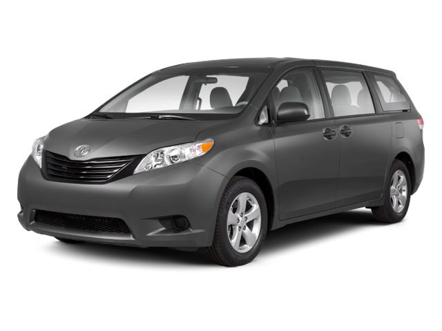 photo of 2013 Toyota Sienna  7 Passenger