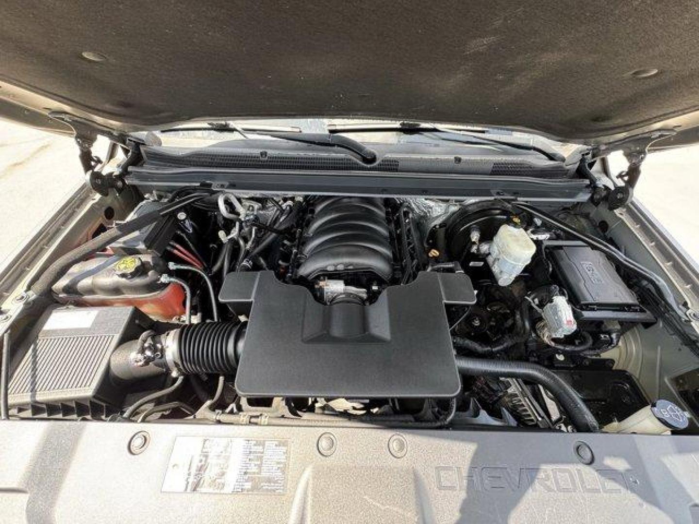 2018 Pepperdust Metallic /Jet Black Chevrolet Tahoe (1GNSCAKCXJR) with an 8 5.3L engine, Automatic transmission, located at 27610 S Dixie Hwy, Homestead, FL, 33032, (305) 749-2348, 25.510241, -80.438301 - KBB.com Best Family Cars. Scores 23 Highway MPG and 16 City MPG! This Chevrolet Tahoe boasts a Gas/Ethanol V8 5.3L/325 engine powering this Automatic transmission. WHEELS, 18 X 8.5 (45.7 CM X 21.6 CM) ALUMINUM WITH HIGH-POLISHED FINISH (STD), TRANSMISSION, 6-SPEED AUTOMATIC, ELECTRONICALLY CONTROLLE - Photo#19