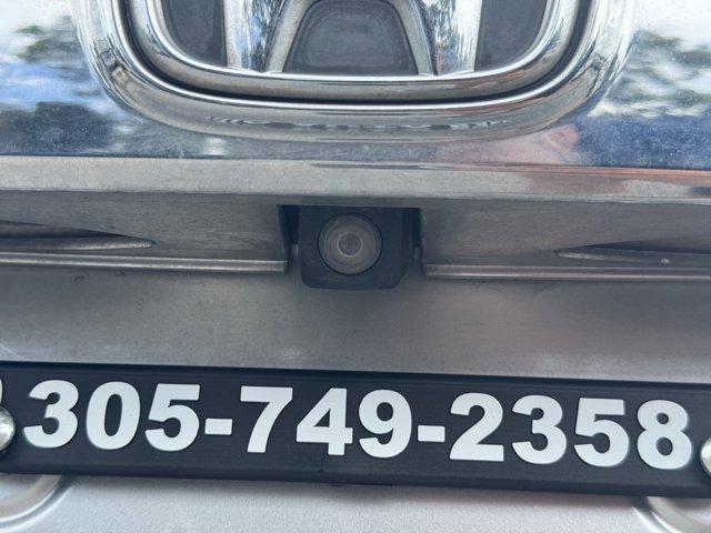 2015 Silver Honda CR-V (2HKRM3H77FH) with an 4 2.4 L engine, Variable transmission, located at 27610 S Dixie Hwy, Homestead, FL, 33032, (305) 749-2348, 25.510241, -80.438301 - KBB.com Brand Image Awards. Delivers 34 Highway MPG and 27 City MPG! This Honda CR-V delivers a Regular Unleaded I-4 2.4 L/144 engine powering this Variable transmission. Wheels: 17 Alloy, Valet Function, Trip Computer.*This Honda CR-V Comes Equipped with These Options *Transmission: Continuously Va - Photo#19