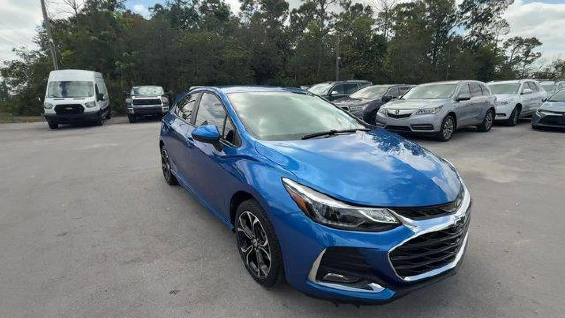 2019 Kinetic Blue Metallic /Jet Black Chevrolet Cruze (3G1BE6SM9KS) with an 4 1.4L engine, Automatic transmission, located at 27610 S Dixie Hwy, Homestead, FL, 33032, (305) 749-2348, 25.510241, -80.438301 - Delivers 38 Highway MPG and 28 City MPG! This Chevrolet Cruze delivers a Turbocharged Gas I4 1.4L/85 engine powering this Automatic transmission. TRANSMISSION, 6-SPEED AUTOMATIC (STD), SEATS, FRONT BUCKET WITH RECLINING SEATBACKS AND ADJUSTABLE HEAD RESTRAINTS (STD), LT PREFERRED EQUIPMENT GROUP inc - Photo#6