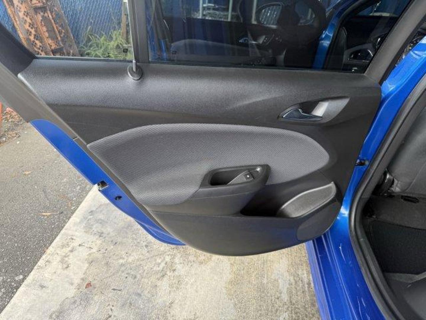 2019 Kinetic Blue Metallic /Jet Black Chevrolet Cruze (3G1BE6SM9KS) with an 4 1.4L engine, Automatic transmission, located at 27610 S Dixie Hwy, Homestead, FL, 33032, (305) 749-2348, 25.510241, -80.438301 - Delivers 38 Highway MPG and 28 City MPG! This Chevrolet Cruze delivers a Turbocharged Gas I4 1.4L/85 engine powering this Automatic transmission. TRANSMISSION, 6-SPEED AUTOMATIC (STD), SEATS, FRONT BUCKET WITH RECLINING SEATBACKS AND ADJUSTABLE HEAD RESTRAINTS (STD), LT PREFERRED EQUIPMENT GROUP inc - Photo#10