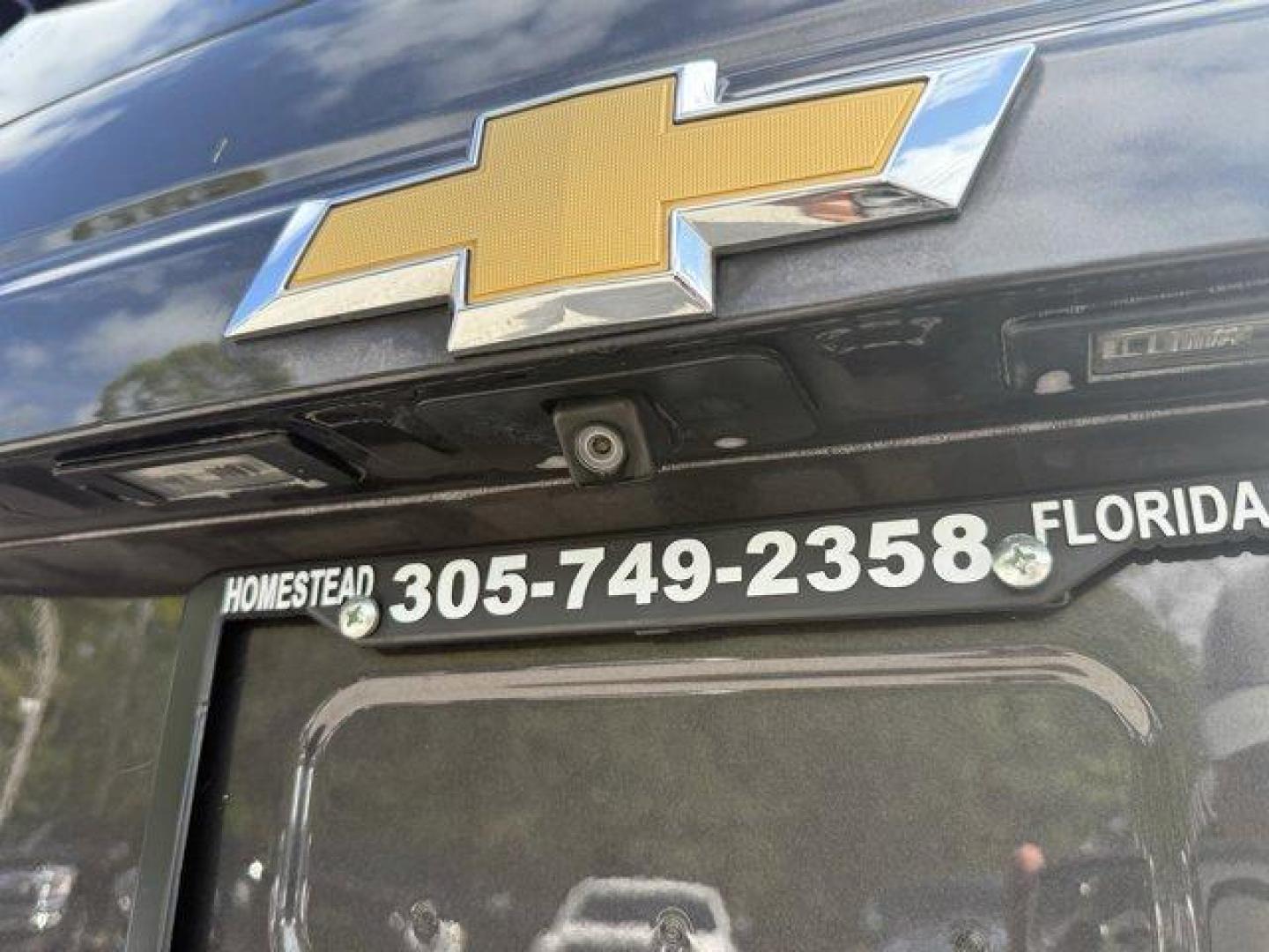 2015 Tungsten Metallic /Jet Black Chevrolet Tahoe (1GNSCCKC3FR) with an 8 5.3L engine, Automatic transmission, located at 27610 S Dixie Hwy, Homestead, FL, 33032, (305) 749-2348, 25.510241, -80.438301 - KBB.com 15 Best Family Cars. Boasts 23 Highway MPG and 16 City MPG! This Chevrolet Tahoe boasts a Gas/Ethanol V8 5.3L/ engine powering this Automatic transmission. WHEELS, 22 (55.9 CM) PREMIUM PAINTED with chrome inserts, TUNGSTEN METALLIC, TRANSMISSION, 6-SPEED AUTOMATIC, ELECTRONICALLY CONTROLLED - Photo#17