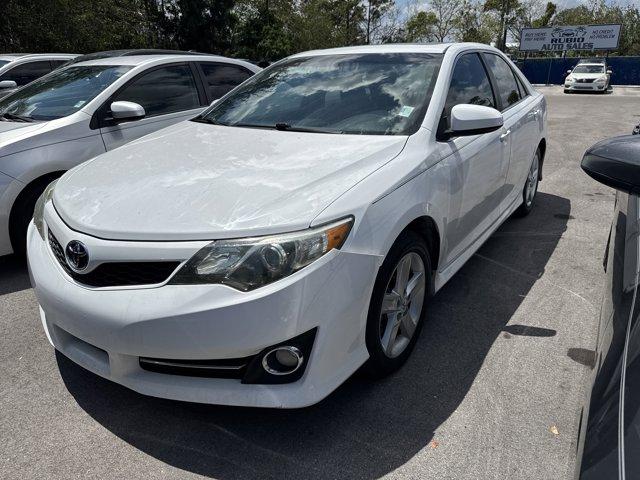 photo of 2014 Toyota Camry 